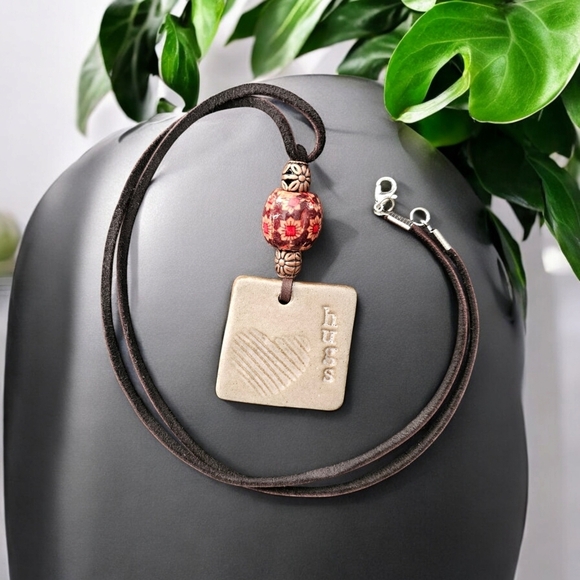 Boho ceramic aromatherapy pendant hand crafted with leather string - Picture 1 of 5